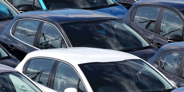 coches marzo destacada producción-de-vehículos-en-España-bajó-en-marzo-de-2018