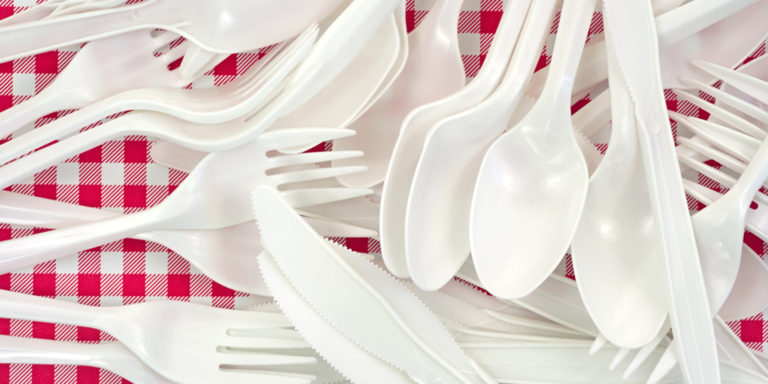 productos de plastico destacada Qué-productos-de-plástico-de-un-único-uso-se-prohibirán