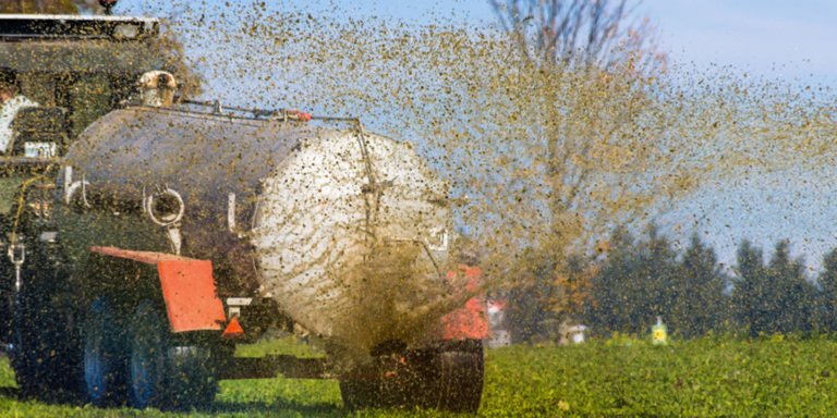 purines destacada Nuevo-decreto-sobre-subvenciones-estatales-para-la-renovación-del-parque-nacional-de-maquinaria-agraria