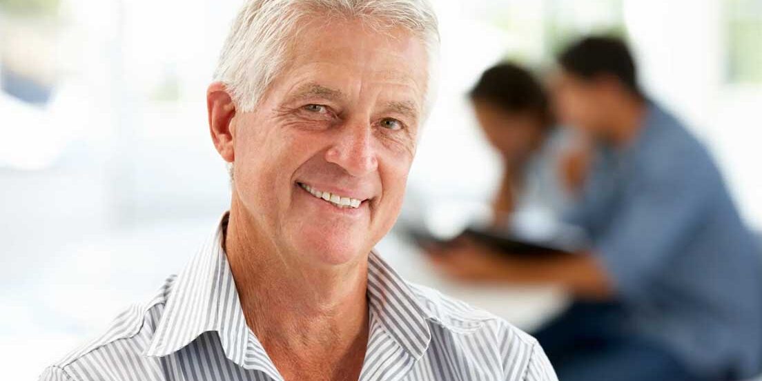 trabajador-senior trabajador-senior