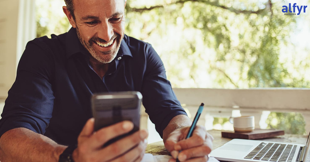 Cómo se calcula la cifra de negocios cuando se reciben subvenciones