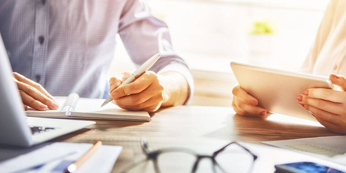 empresarios en una reunión